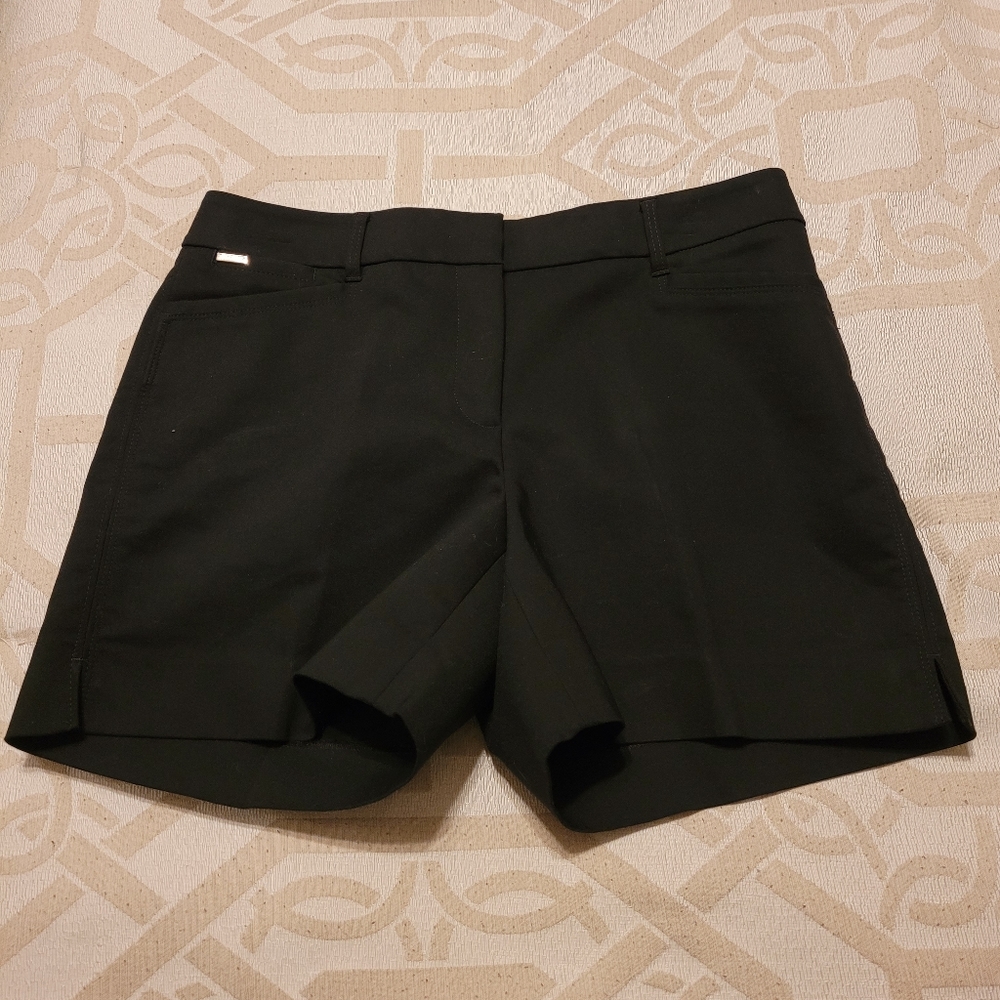 White house black Market black dress shorts, size 2, Faux back pockets